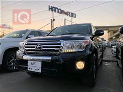 تۆیۆتا لاند کروزەر